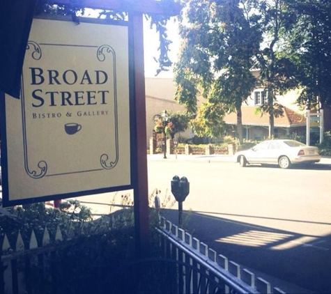 Broad Street Bistro & Gallery - Nevada City, CA