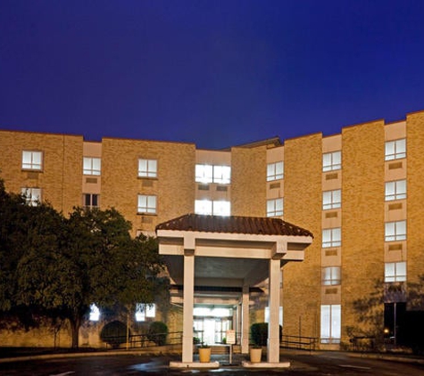 IHG Army Hotels Building 1384 - Fort Sam Houston, TX
