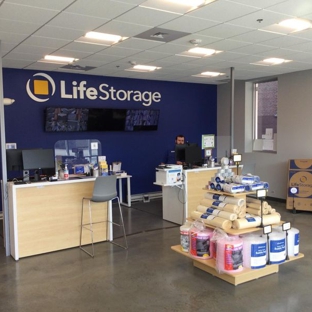 Life Storage - Providence - Providence, RI