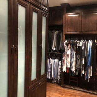 Conquering Clutter, Inc. - Lake Elsinore, CA. Custom Walk In Closet