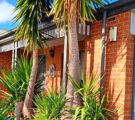 Lachies lawn care and maintenance - Thornhill Park, VIC