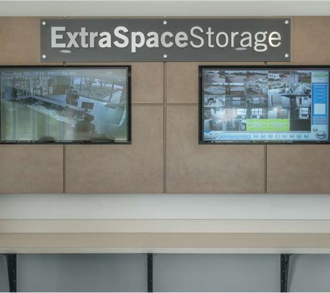 Extra Space Storage - Glen Ellyn, IL