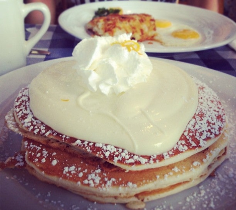 Moke's Bread & Breakfast - Kailua, HI