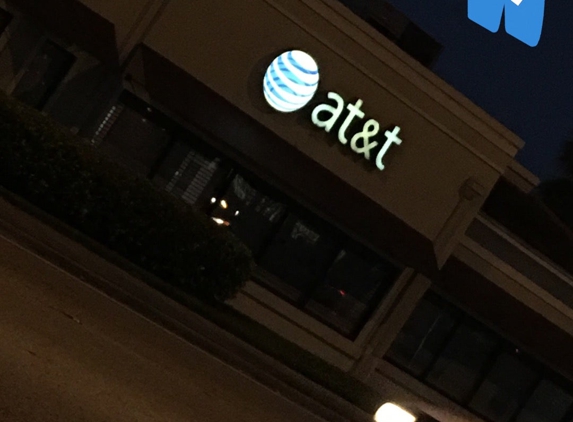 AT&T Retail Store - Miami, FL