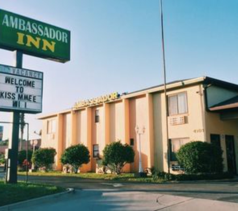 Ambassador Inn - Kissimmee, FL