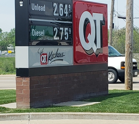 QuikTrip - Saint Charles, MO