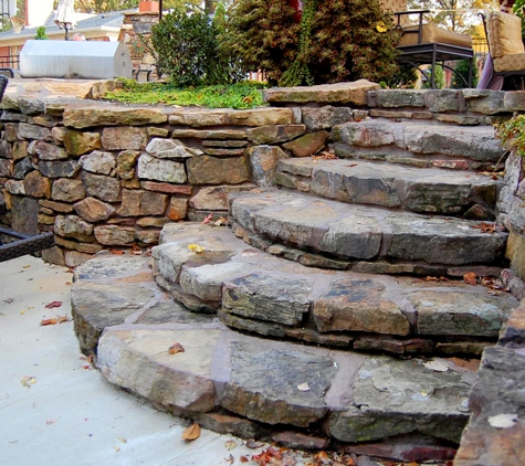 French Masonry - Imperial, MO. Stone stairs. Decorative rock retaining wall.