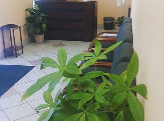 Las Vegas Hypnosis Center - Las Vegas, NV. Las Vegas Hypnosis Center reception area for clients.