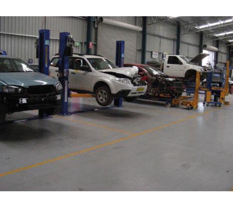 Batkin & Damme Smash Repairs - Wagga Wagga, NSW