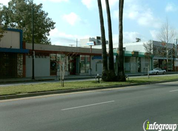 Reseda Dental Office - Reseda, CA