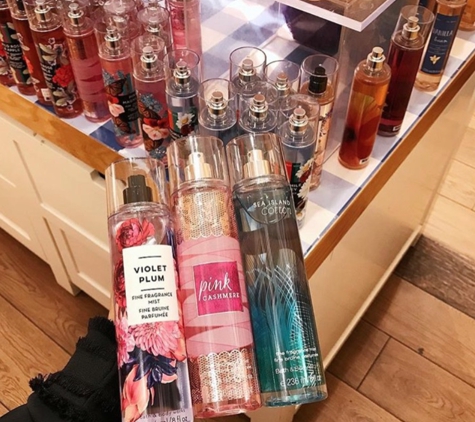 Bath & Body Works - East Windsor, NJ