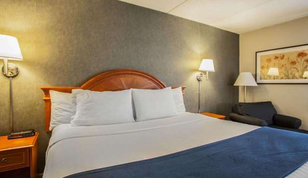 Quality Inn & Suites St Charles -West Chicago - Saint Charles, IL