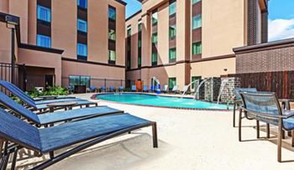 Hampton Inn & Suites Houston I-10 West Park Row - Houston, TX