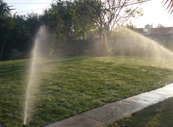 Guevara Landscaping - Van Nuys, CA