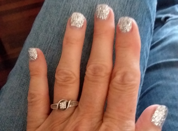 Happy Nails - Kernersville, NC