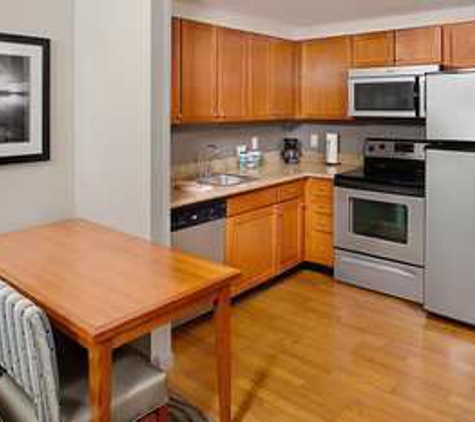 Homewood Suites by Hilton Portsmouth - Portsmouth, NH