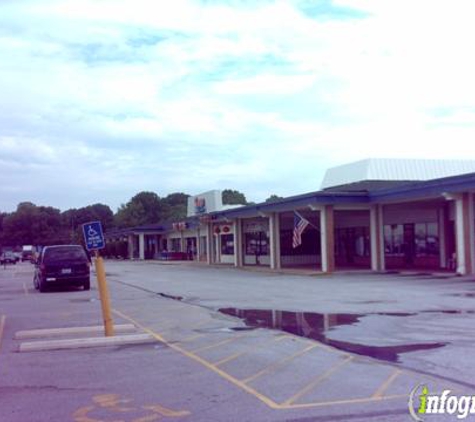 Family Dollar - Florissant, MO