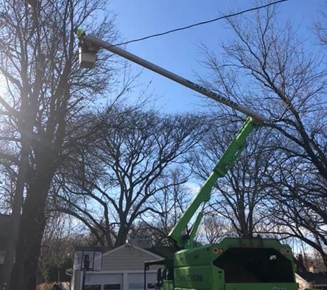 J & K Tree Services - Ackworth, IA