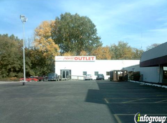 Hunterland Antique Mall - Saint Joseph, MO