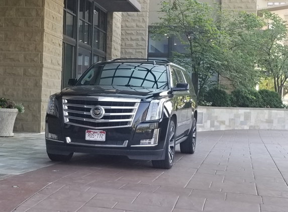 Affordable Airport Limo Service - Aurora, CO