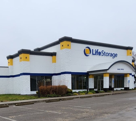 Extra Space Storage - Niles, OH