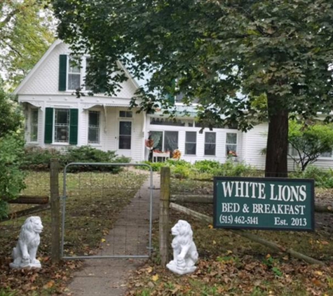 White Lions Bed And Breakfast - Winterset, IA