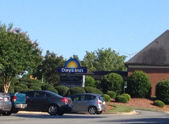 Days Inn Cornelius/Lake Norman - Cornelius, NC