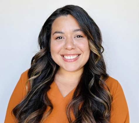 Leslie Salas, Counselor - San Diego, CA