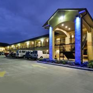 Americas Best Value Inn & Suites Lake Charles at I-210 Exit 11 - Lake Charles, LA