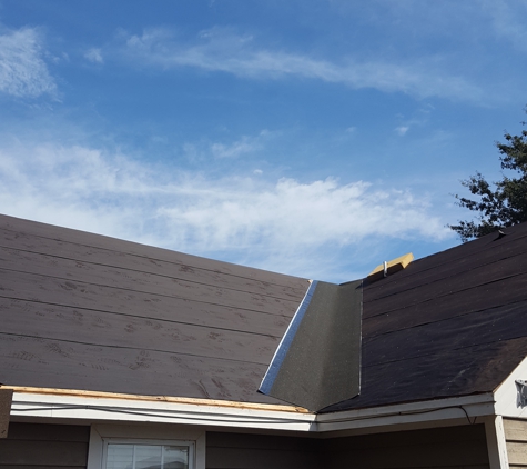 Charles Sharp Roofing & Carpentry - Jonesboro, AR