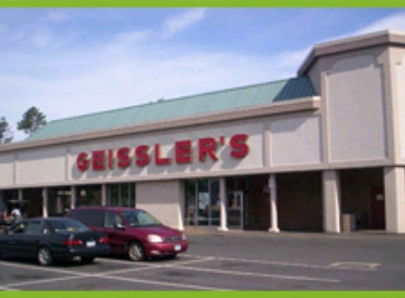 Geissler's Supermarket - East Windsor, CT