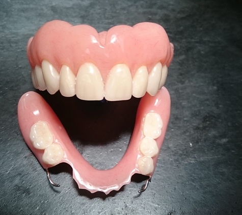 Complete Denture Clinic - Hamlyn Terrace, NSW