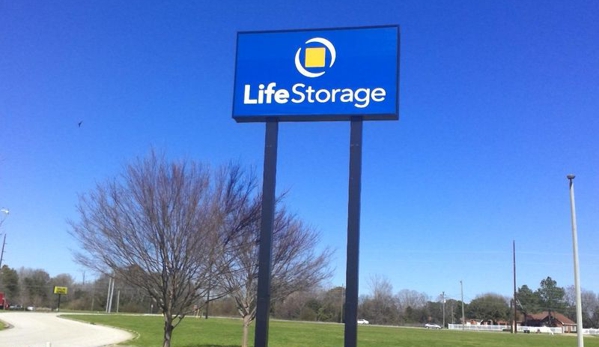 Life Storage - Montgomery, AL