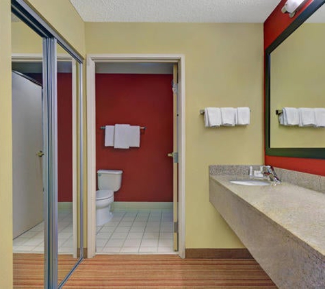 Courtyard by Marriott - Shreveport, LA