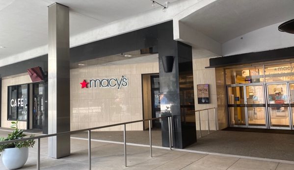 Macy's - Sacramento, CA