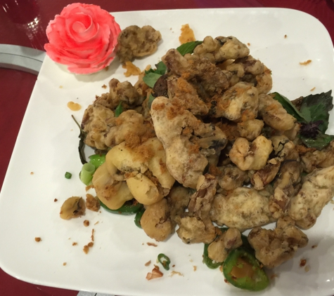 New Island Seafood Restaurant - Garden Grove, CA. Sea food island vegetarian plate