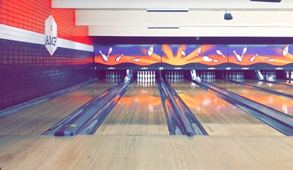 AMF Bowling Square Lanes - Arcadia, CA