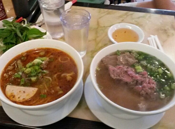 Huong Viet - Falls Church, VA