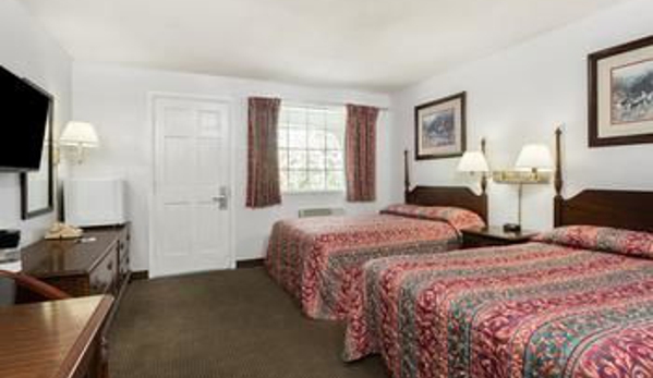 Travelodge by Wyndham Cape Cod Area - West Dennis, MA