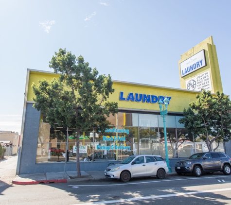 El Con Laundromat - San Diego, CA