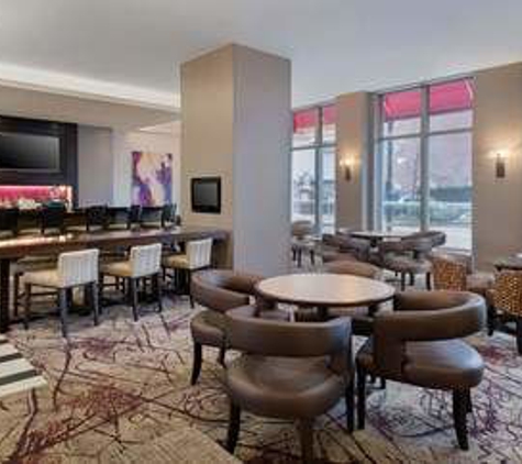 Residence Inn by Marriott Alexandria Old Town South at Carlyle - Alexandria, VA