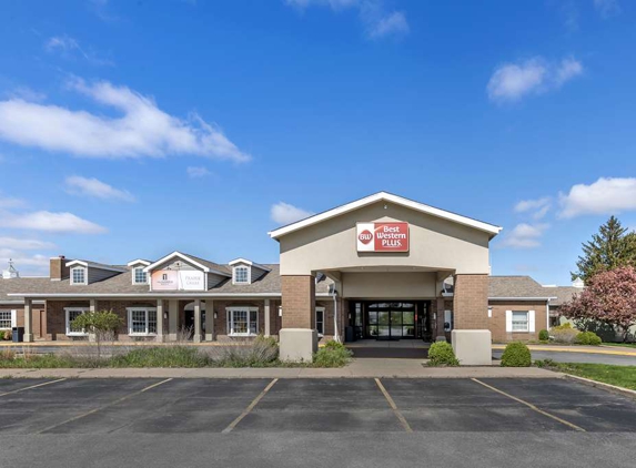 Best Western Plus Steeplegate Inn - Davenport, IA