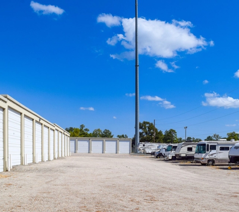 A Kingwood Oversized Storage - Porter, TX