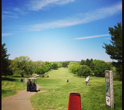 Sandy Burr Country Club - Wayland, MA