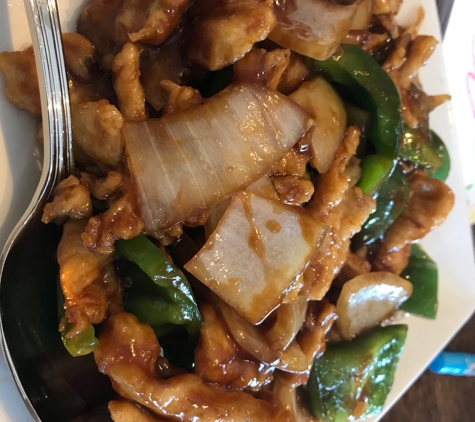 Chi's Chinese Cuisine - Northridge, CA