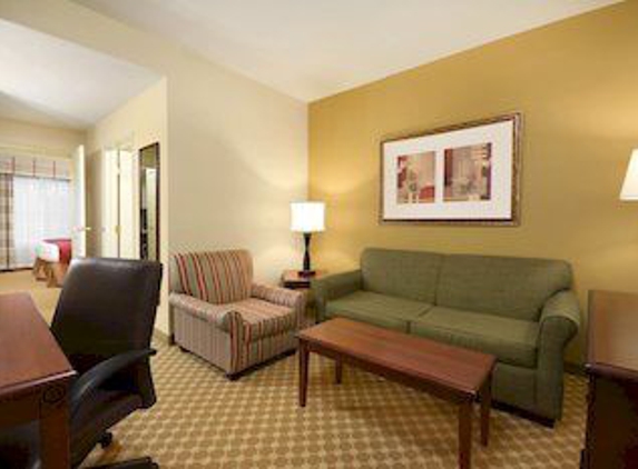 Country Inns & Suites - Archdale, NC