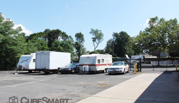 United Storage Waverly - Patchogue, NY