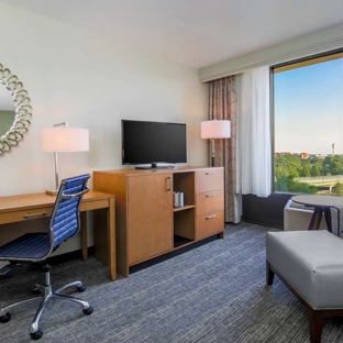 DoubleTree by Hilton Hotel Atlanta Airport - Atlanta, GA