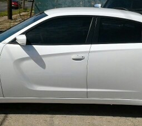 T & T Custom Trim - Shreveport, LA. Window Tint