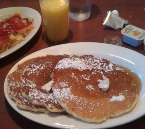 Four Seasons Diner - Philadelphia, PA